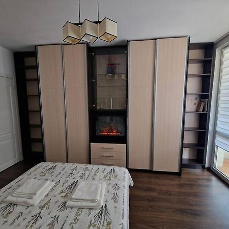 Cozy Central Apartment In Outskirts Of Old โซเฟีย ภายนอก รูปภาพ