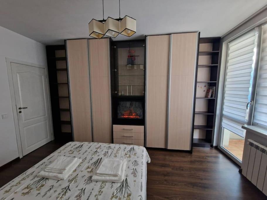 Cozy Central Apartment In Outskirts Of Old โซเฟีย ภายนอก รูปภาพ